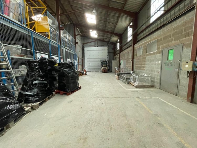 Fonds et murs commerciaux a vendre La Hague 50440 Manche 1 m2  1257600 euros