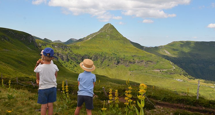 Ascension du Puy Mary - Cest parti pour un TOUR ! Ascension du Puy Mary - Cest parti pour un TOUR !