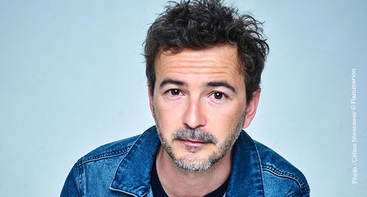 Renan LUCE - Au cœur d'une famille inquiète