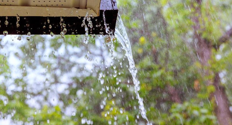 Maîtrise de l'écoulement des eaux pluviales : règles et bonnes pratiques Maîtrise de l'écoulement des eaux pluviales : règles et bonnes pratiques