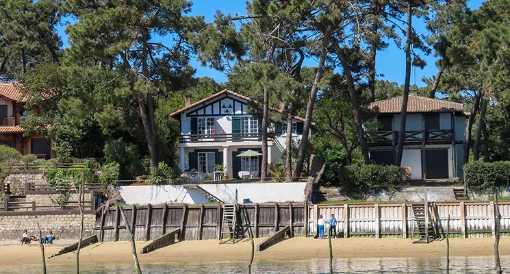 Réussir sa transaction immobilière avec l'expertise d'un notaire episode artwork