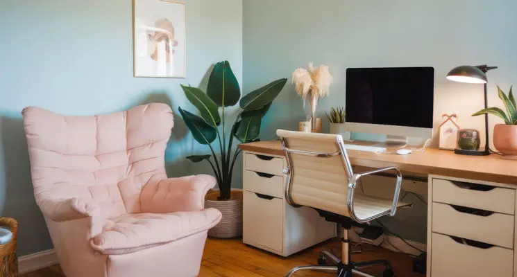 Aménager votre bureau à la maison : des solutions sur-mesure pour optimiser vos aménagements intérieurs episode artwork