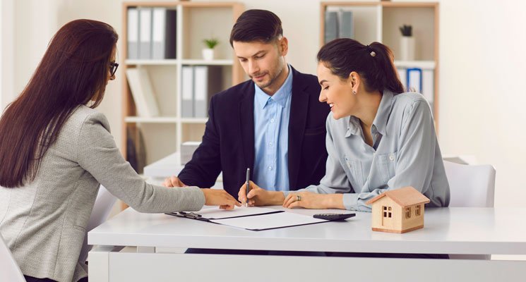 Négocier un prêt immobilier en 2025 : les 4 cartes gagnantes à jouer Négocier un prêt immobilier en 2025 : les 4 cartes gagnantes à jouer
