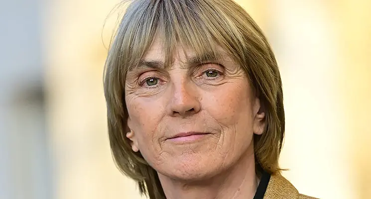 Du cœur à l'ouvrage. Pour la ministre chargée du Logement, Valérie Létard episode artwork