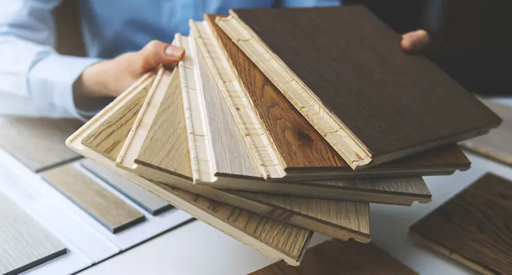 Bien choisir son revêtement de sol : parquet bois, stratifié ou vinyle ? episode artwork