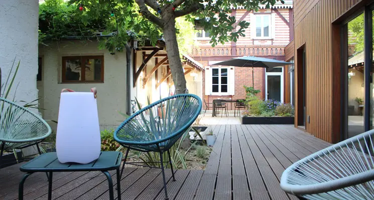 Aménager ses extérieurs en Touraine : un investissement rentable pour valoriser son bien immobilier