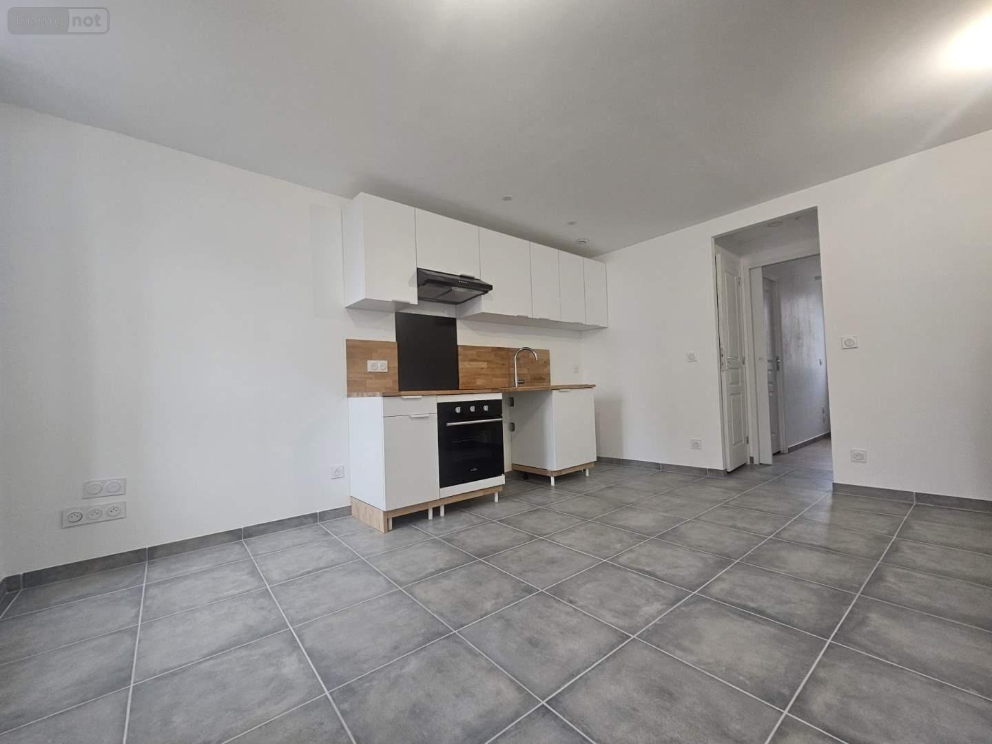 Location appartement Commune non précisée 01 Ain 34 m2 1 pièce 450 euros