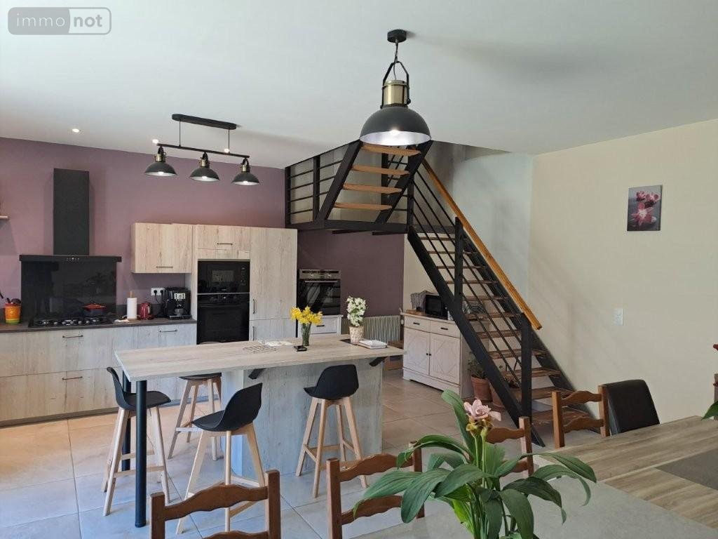 Maison a vendre Villedieu 15100 Cantal 168 m2 7 pièces 299000 euros