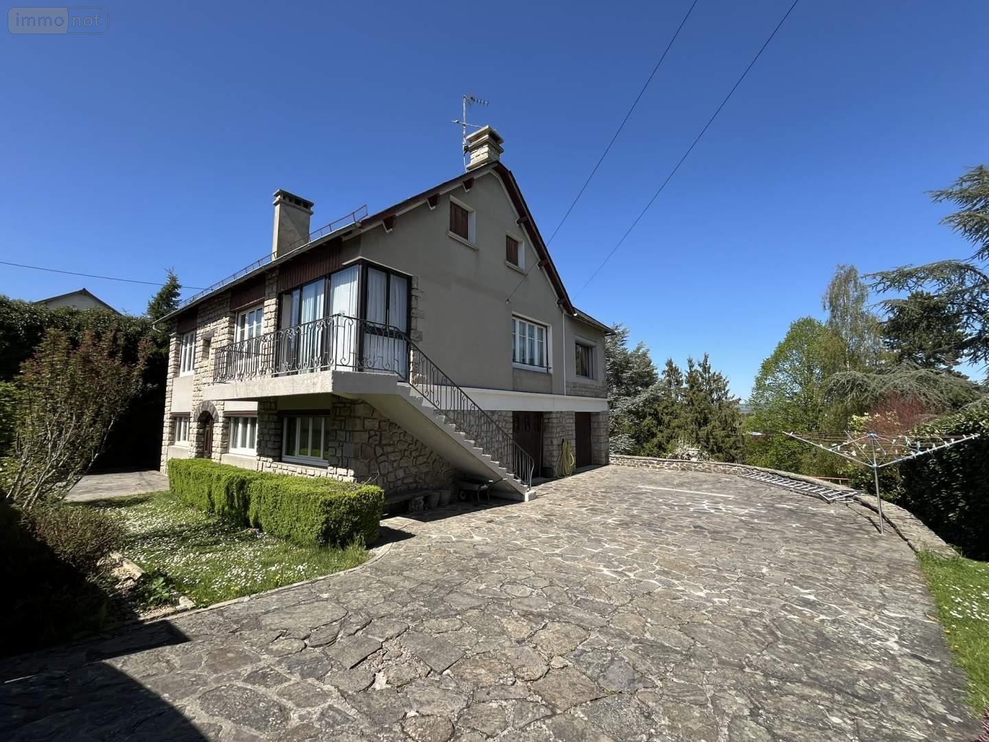 Maison a vendre Saint-Flour 15100 Cantal 189 m2 8 pièces 292800 euros