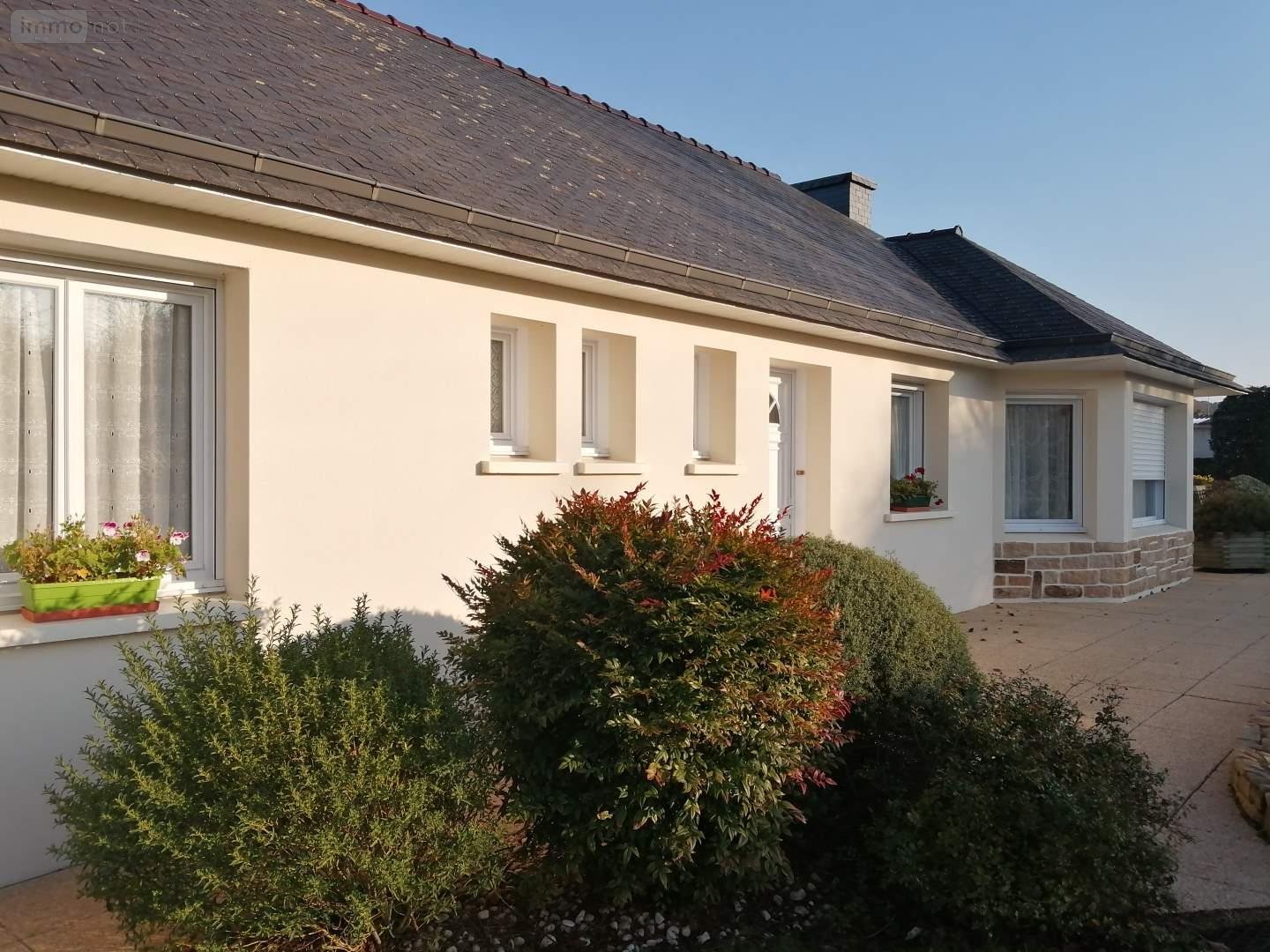 Maison à Vendre Plestin Les Greves Notaire Maison à vendre Plestin-les-Grèves 22310 Côtes-d'Armor - 7 pièces 150 m2 à  463500 euros