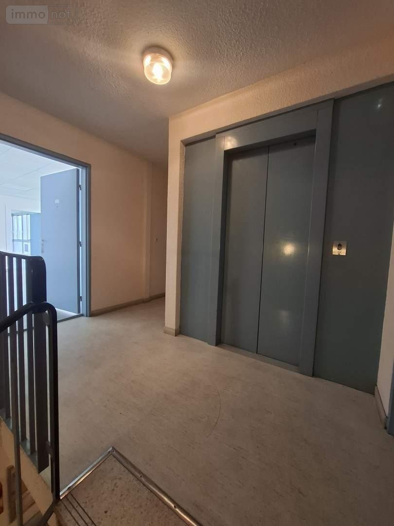 Fonds et murs commerciaux a vendre Rennes 35000 Ille-et-Vilaine 192 m2  499510 euros