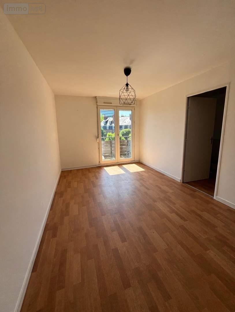 Location appartement Rennes 35000 Ille-et-Vilaine 31 m2 2 pièces 606 euros