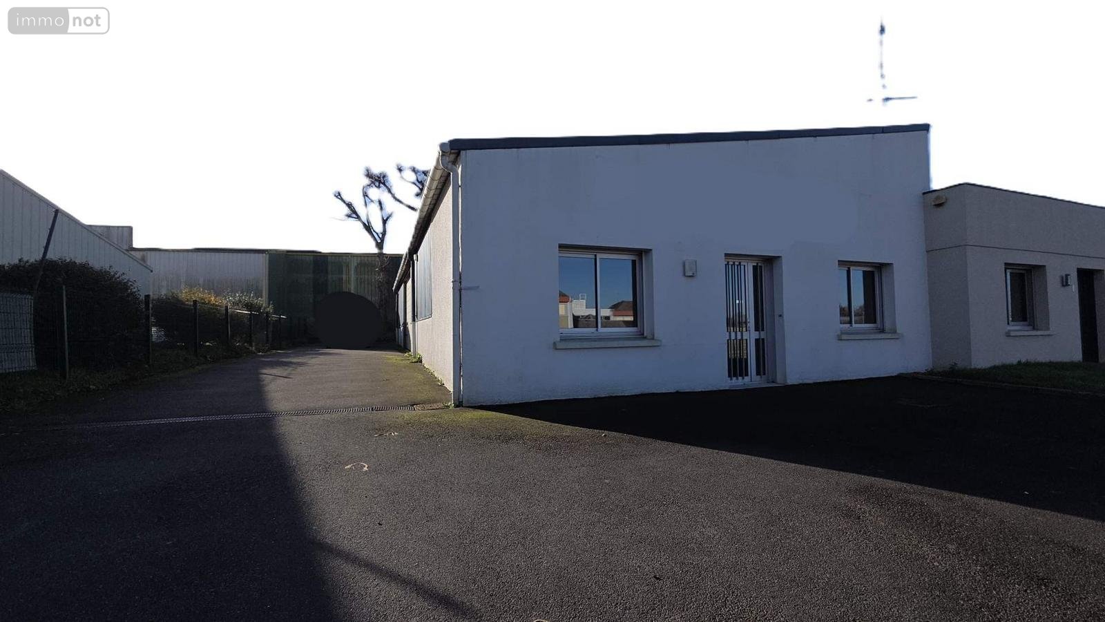 Location fonds et murs commerciaux Noyal-sur-Vilaine 35530 Ille-et-Vilaine 204 m2  1200 euros