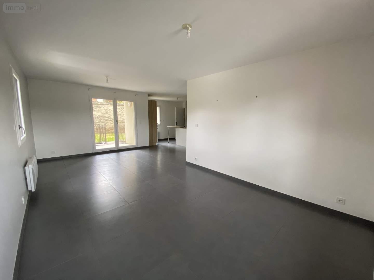 Location appartement Saint-Erblon 35230 Ille-et-Vilaine 84 m2 4 pièces 1010 euros