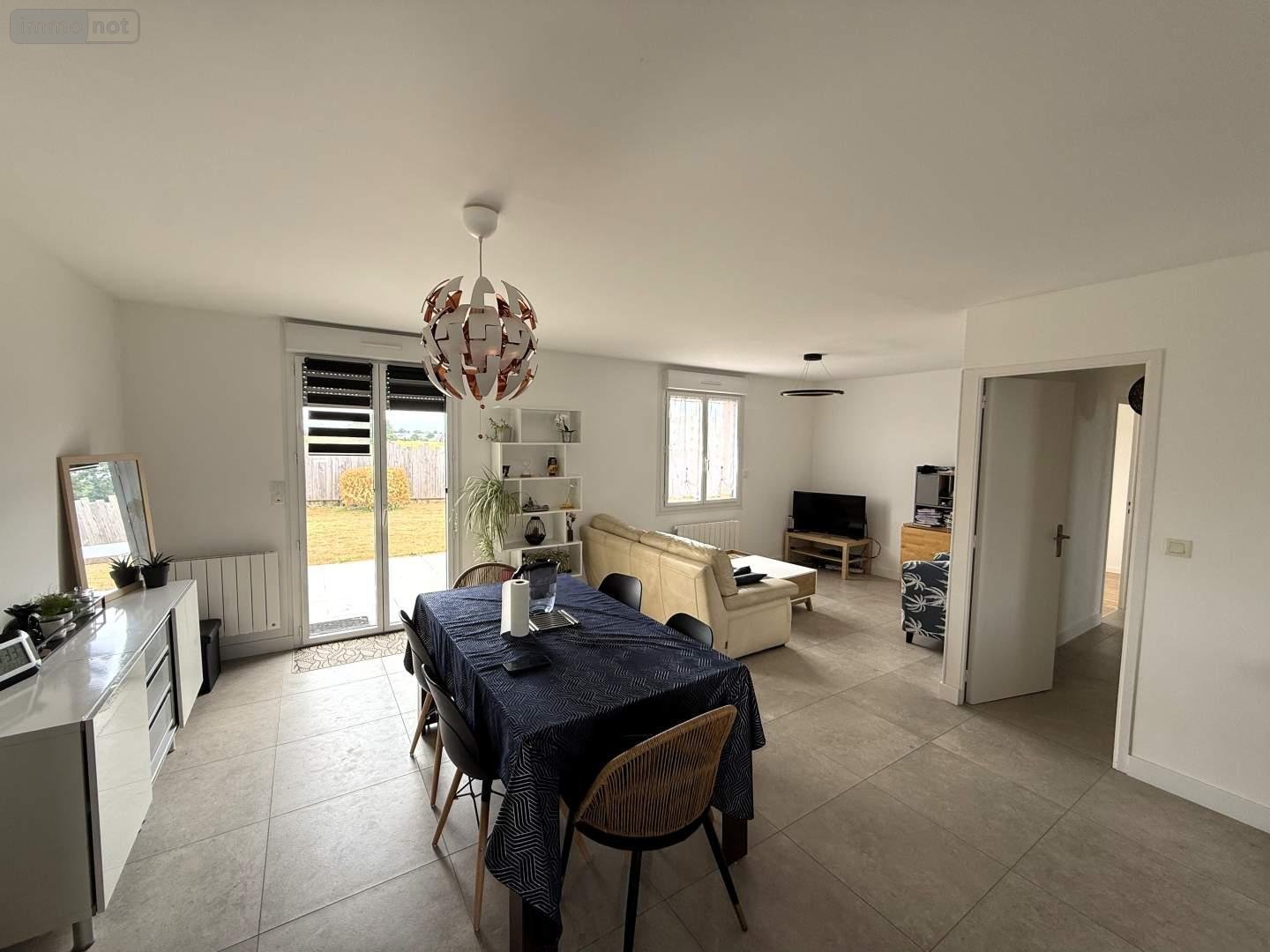 Location maison Servon-sur-Vilaine 35530 Ille-et-Vilaine 121 m2 5 pièces 1100 euros