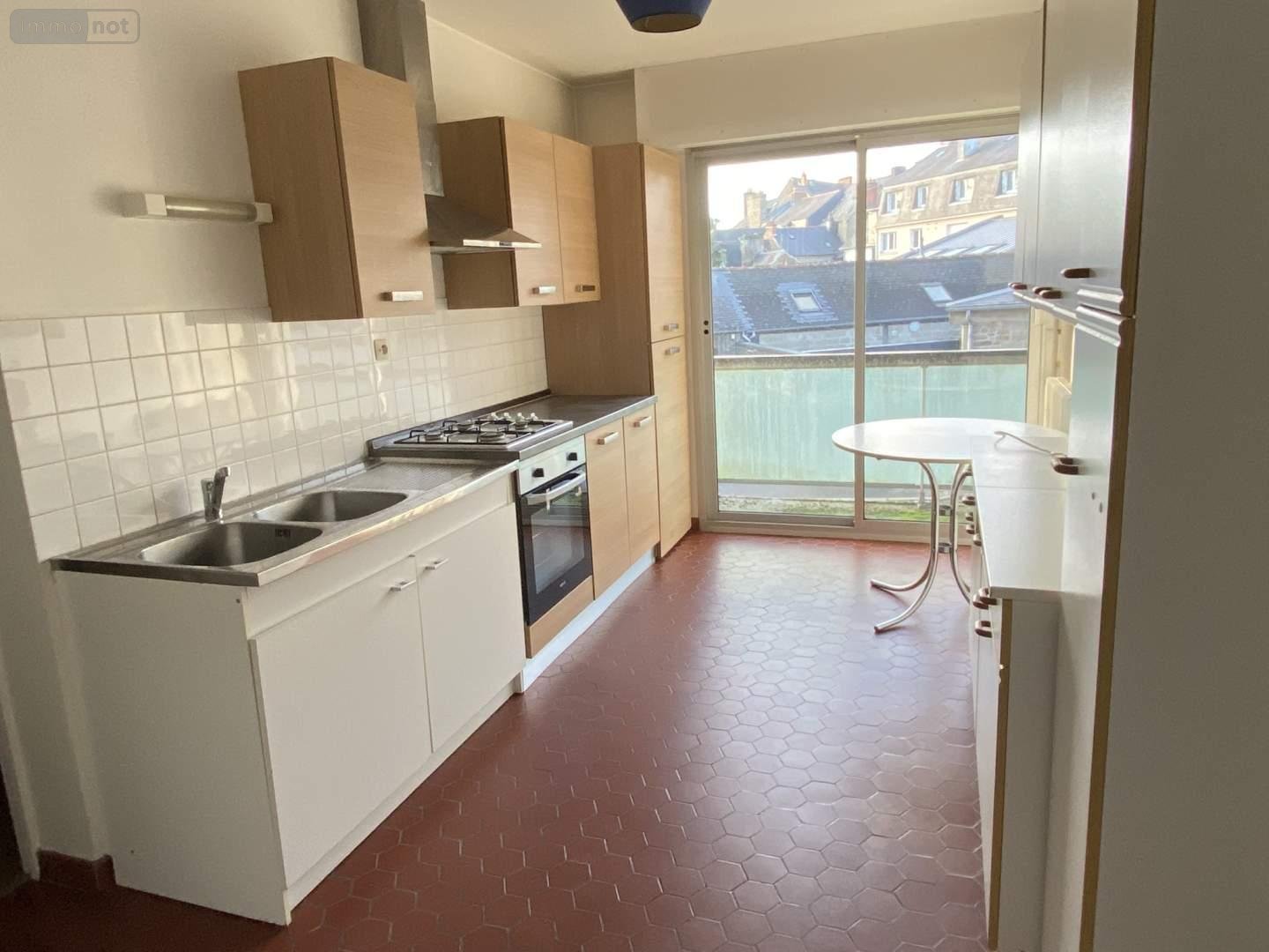 Location appartement Fougères 35300 Ille-et-Vilaine 73 m2 3 pièces 470 euros