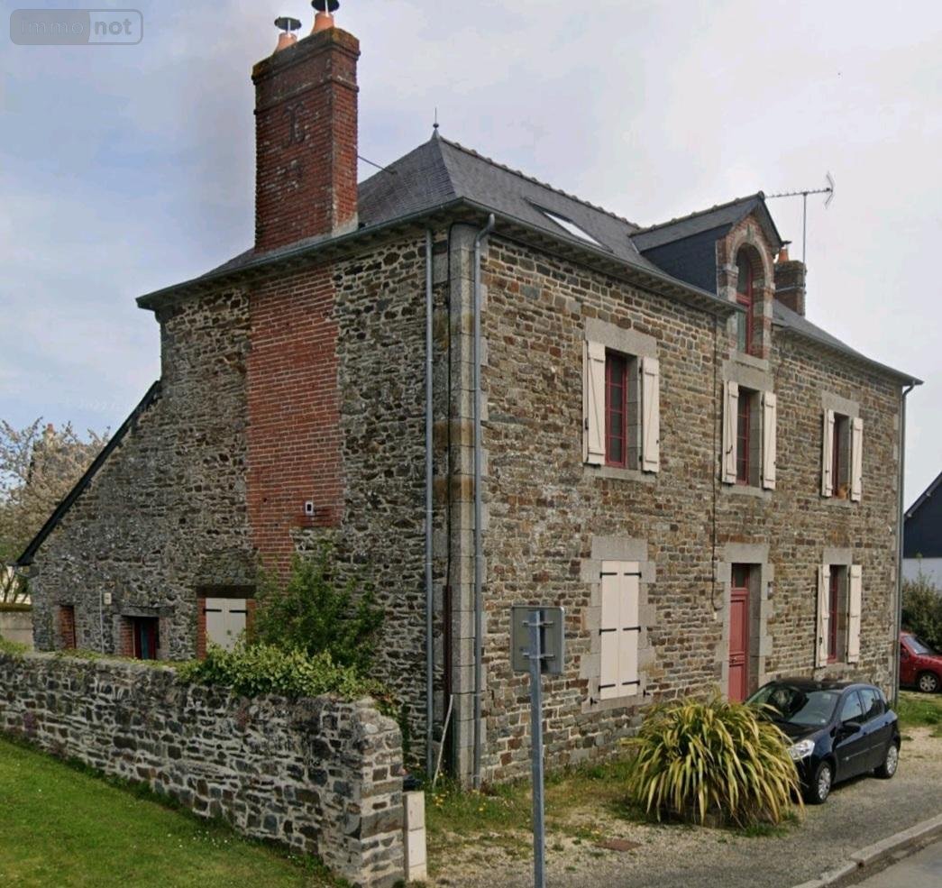 Immeuble a vendre Marcillé-Robert 35240 Ille-et-Vilaine 241 m2  299960 euros