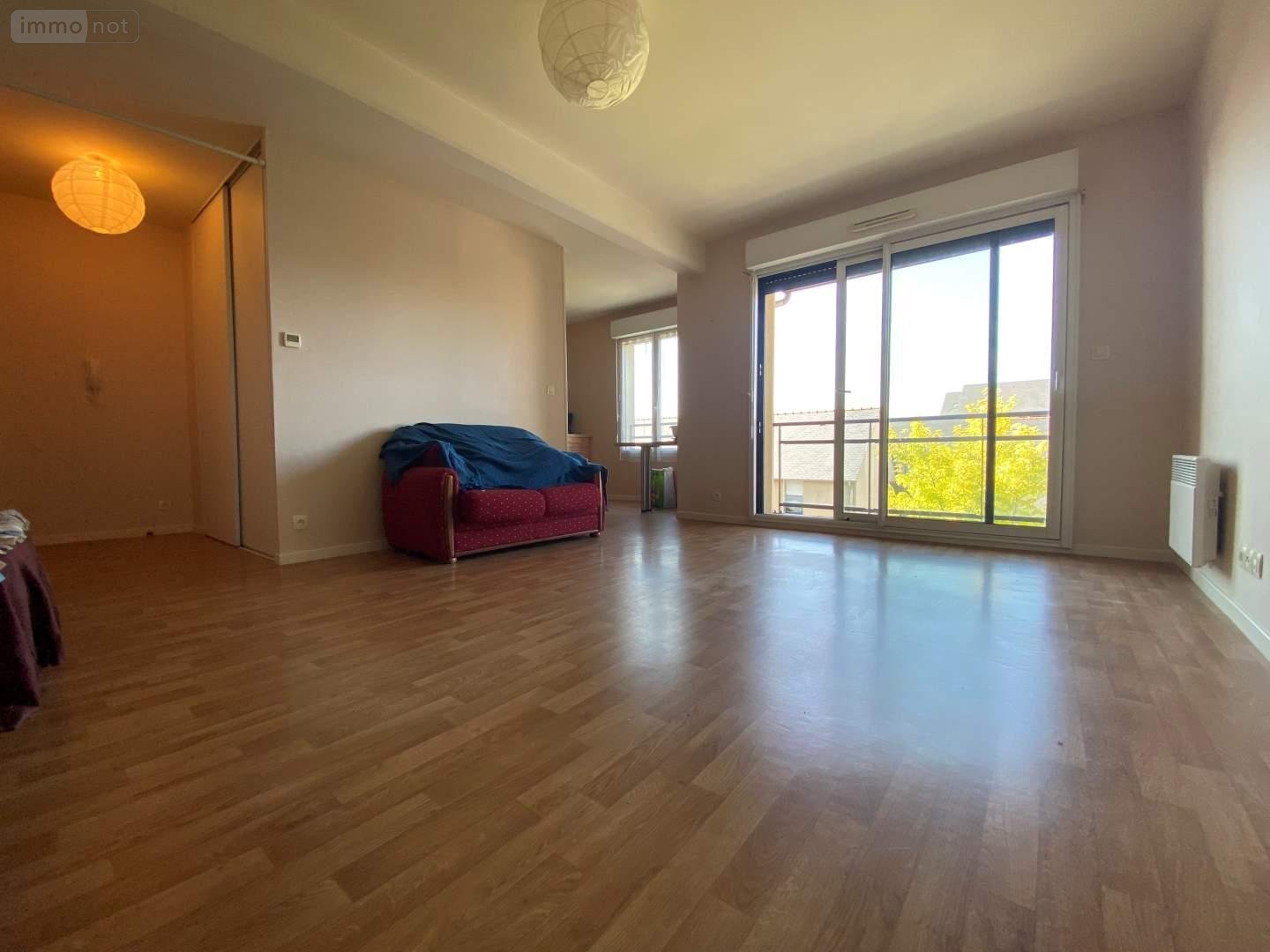 Appartement a vendre Saint-Méen-le-Grand 35290 Ille-et-Vilaine 67 m2 3 pièces 153500 euros