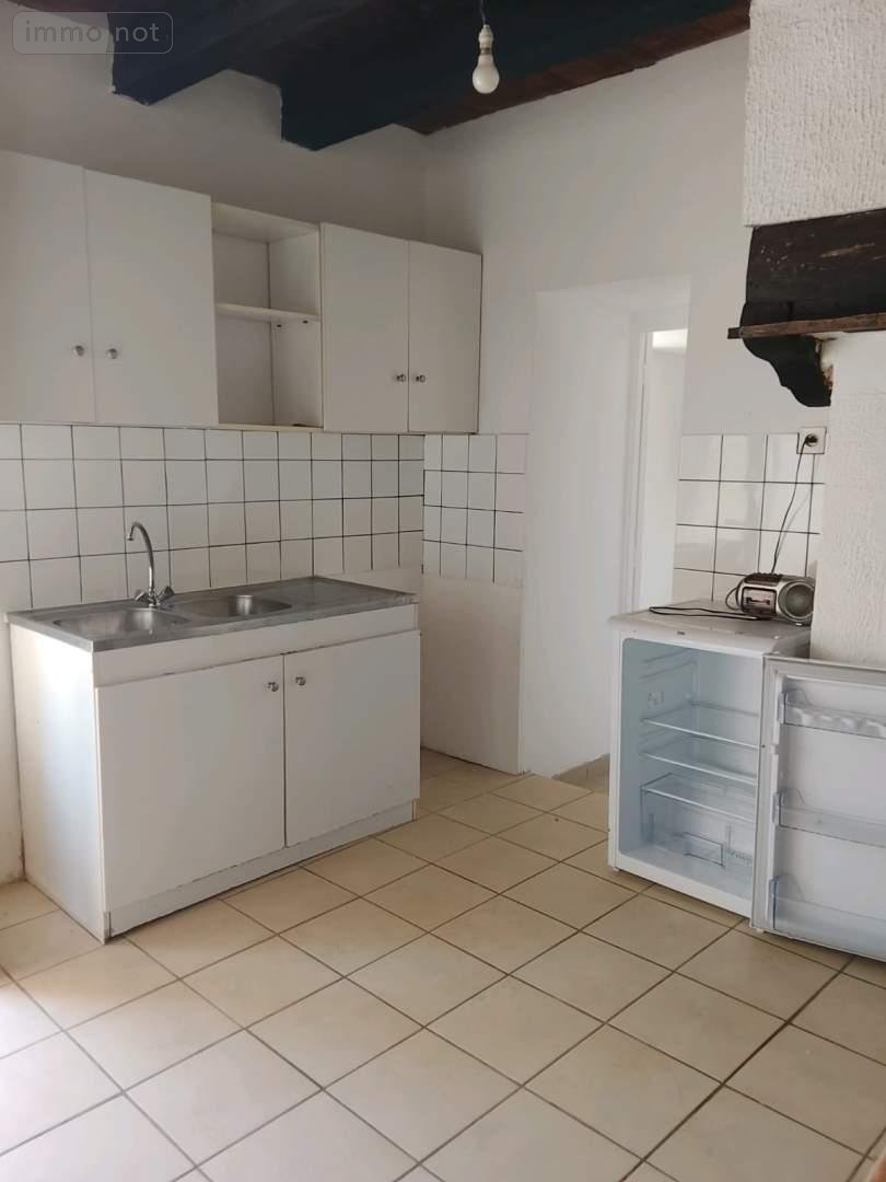 Location maison Saulnières 35320 Ille-et-Vilaine 54 m2 3 pièces 450 euros