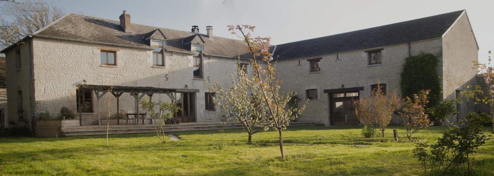 propriete a vendre Courtempierre 45490 Loiret 469 m2 14 pièces 593875 euros