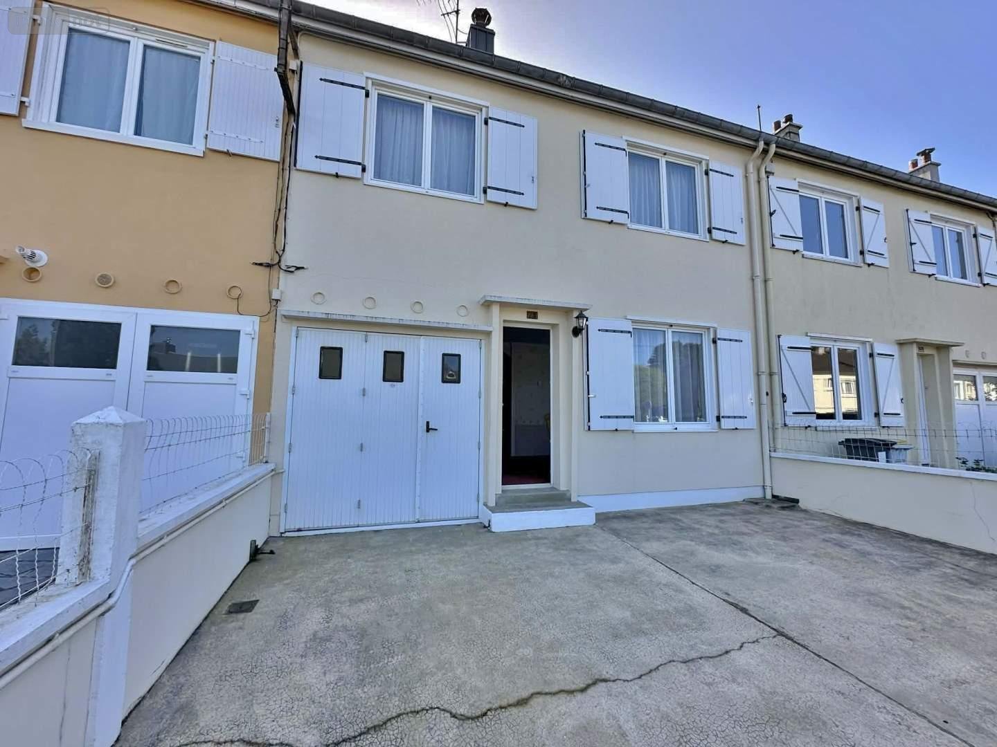 Maison a vendre Cherbourg-en-Cotentin 50100 Manche 75 m2 4 pièces 177920 euros