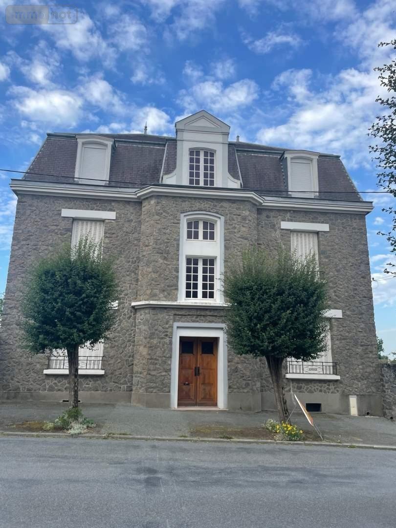 Maison a vendre Mayenne 53100 Mayenne 260 m2 13 pièces 372600 euros
