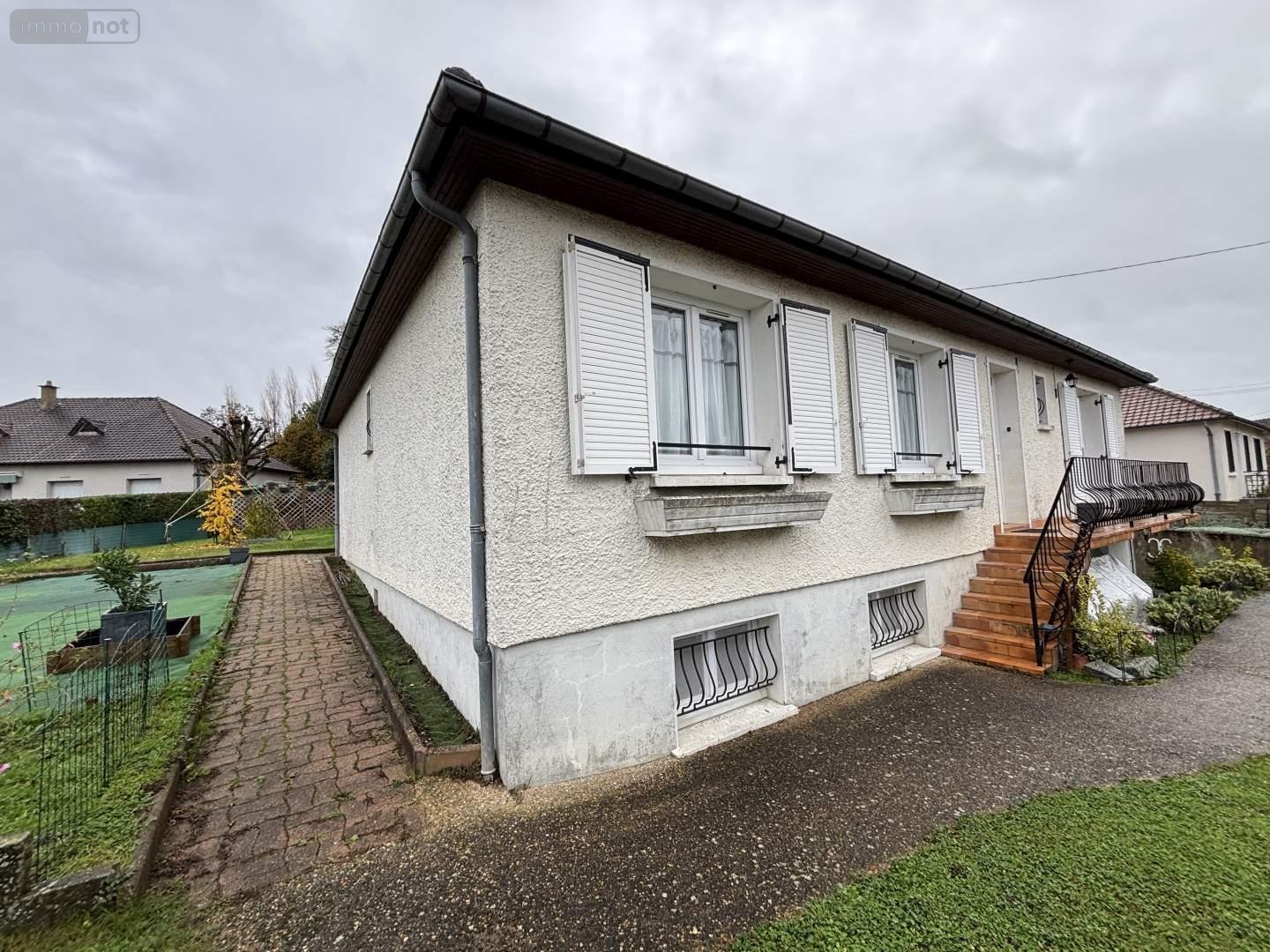 Maison a vendre Saint-Calais 72120 Sarthe 179 m2 6 pièces 127592 euros