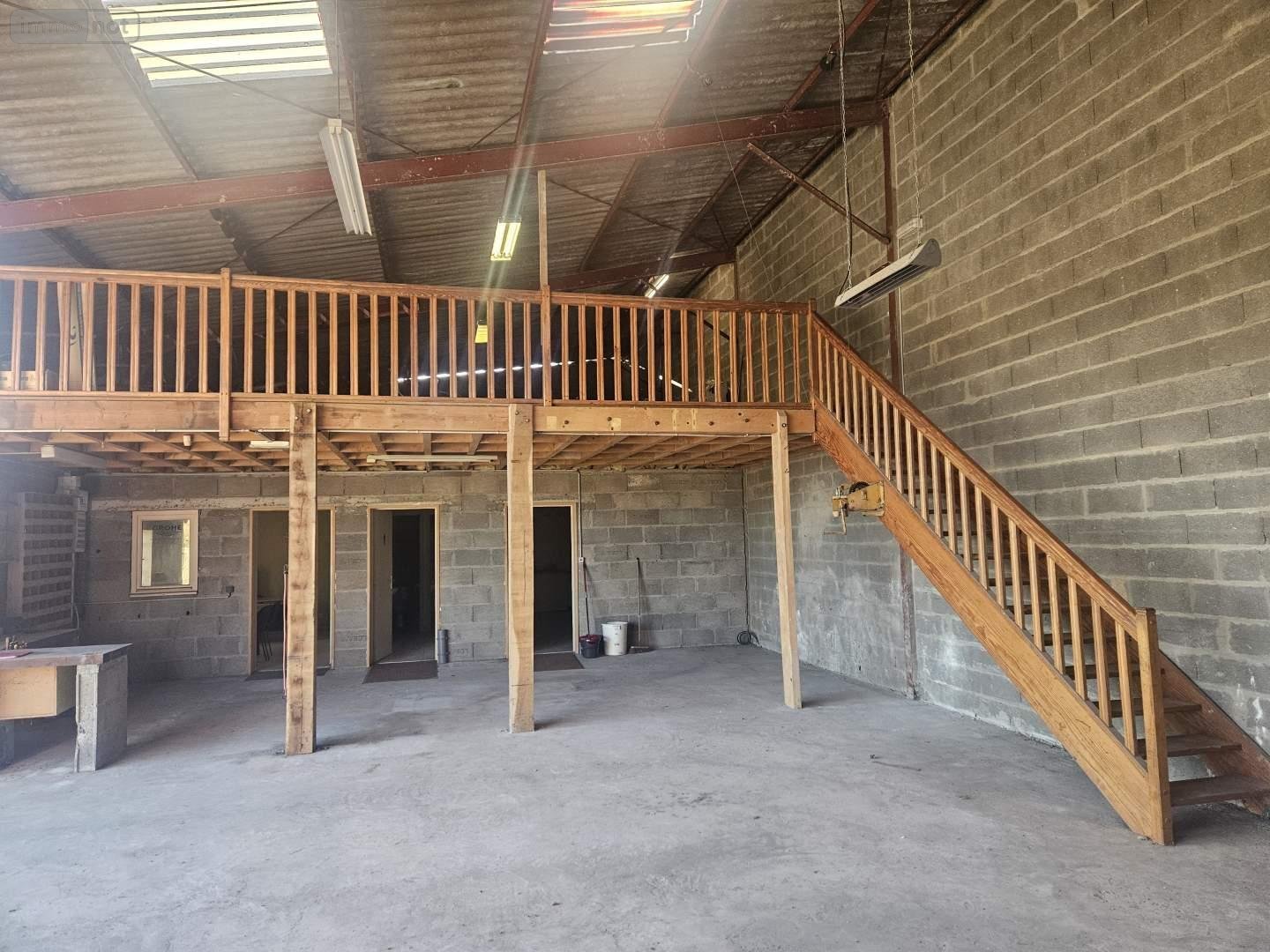 Fonds et murs commerciaux a vendre Saint-Paterne-Racan 37370 Indre-et-Loire 160 m2  116600 euros