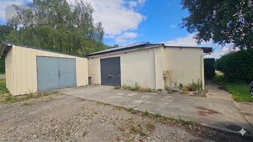 Fonds et murs commerciaux a vendre Saint-Saëns 76680 Seine-Maritime 200 m2  177300 euros