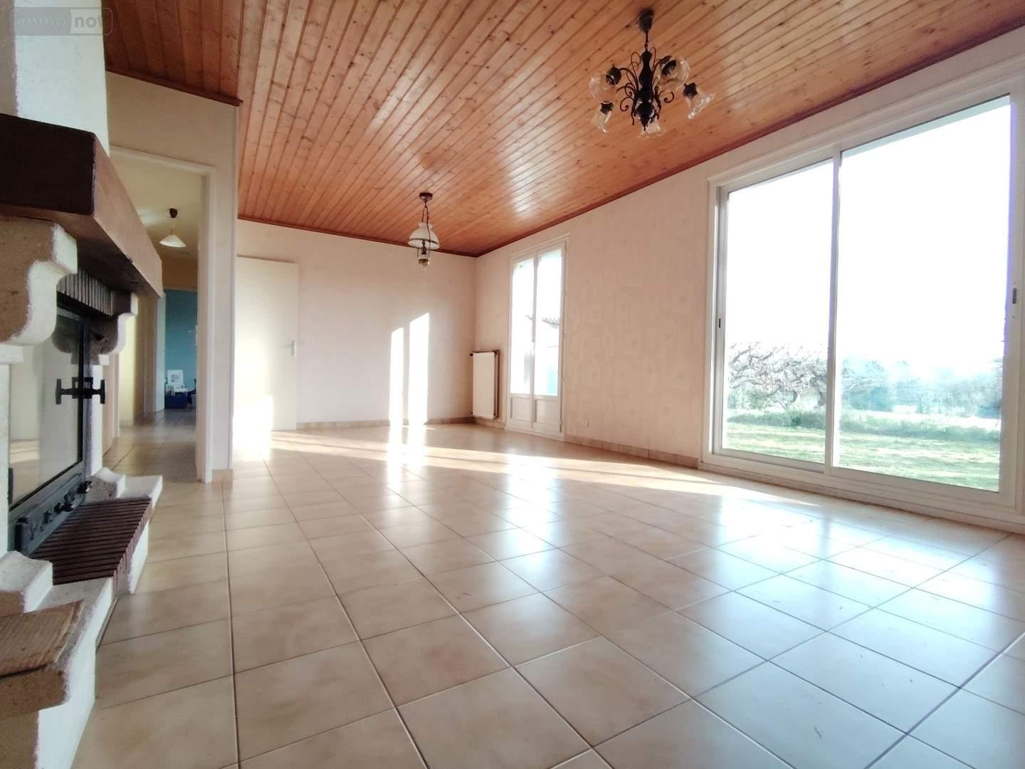 Maison a vendre Chasseneuil-du-Poitou 86360 Vienne 90 m2 4 pièces 164300 euros