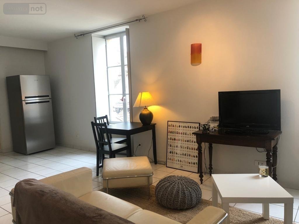 Location appartement Beaune 21200 Côte-d'Or 45 m2 2 pièces 650 euros