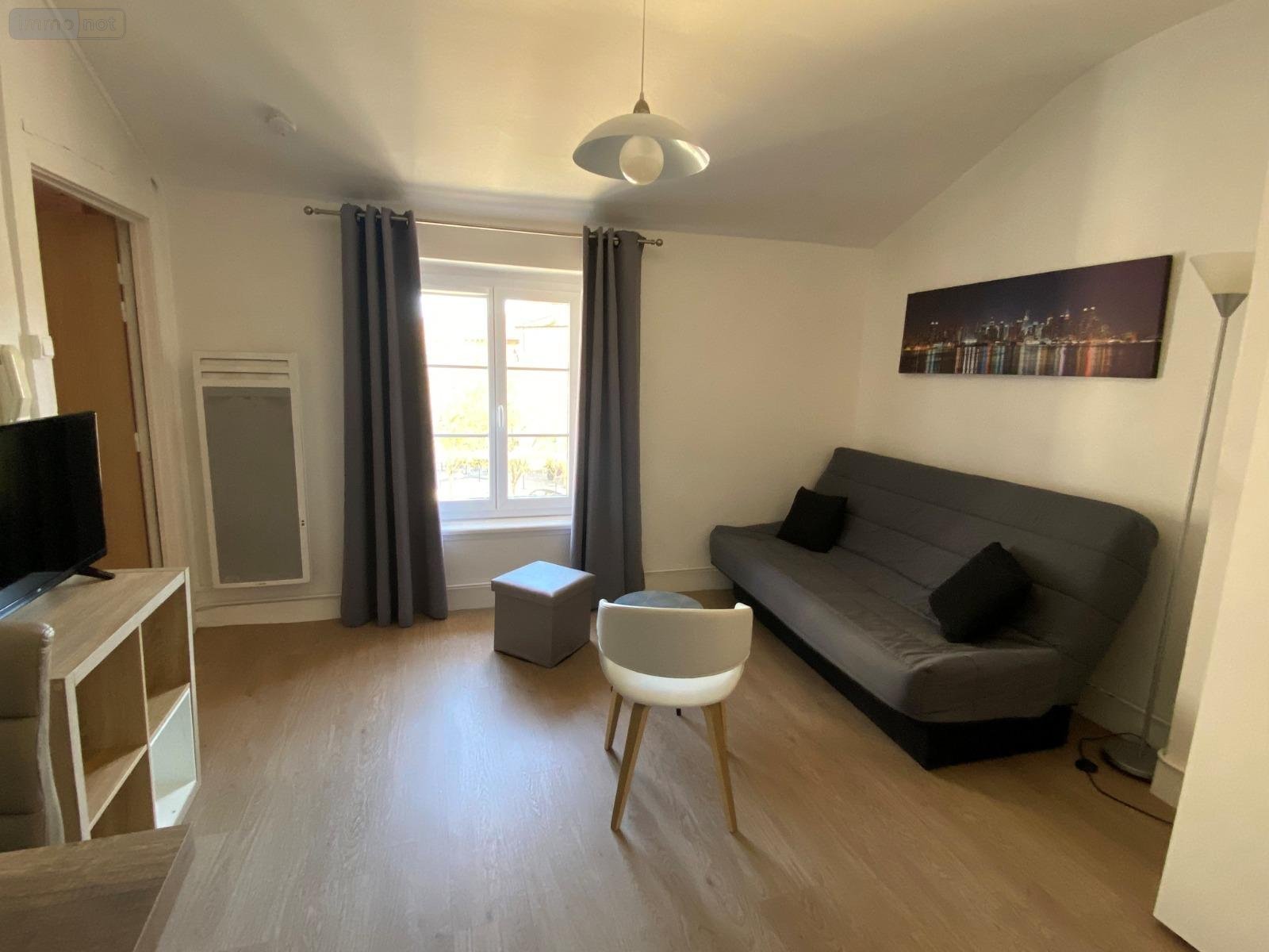 Location appartement Cluny 71250 Saône-et-Loire 22 m2 1 pièce 555 euros