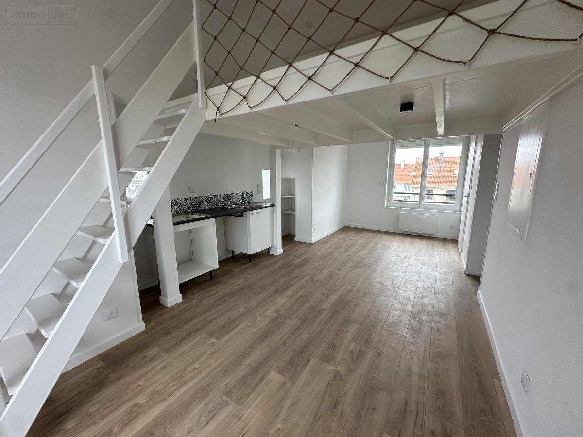 Location appartement Outreau 62230 Pas-de-Calais 25 m2 1 pièce 475 euros