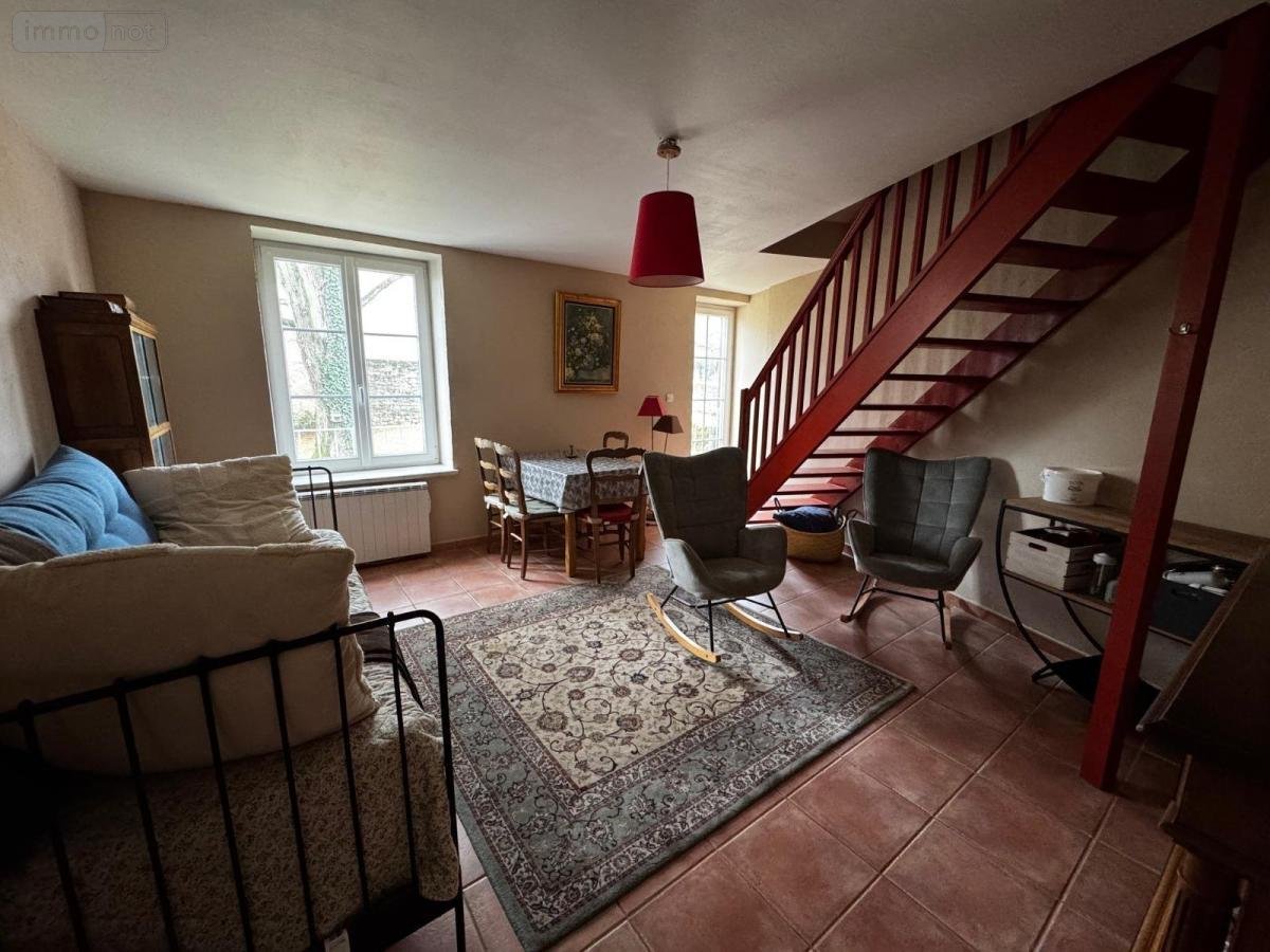 Location appartement Dole 39100 Jura 74 m2 3 pièces 690 euros