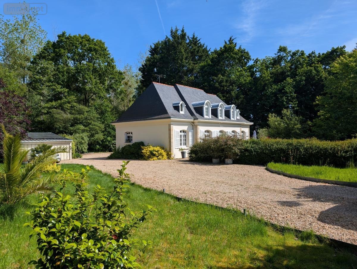 Maison a vendre Pommerit-le-Vicomte 22200 Côtes-d'Armor 180 m2 9 pièces 351750 euros