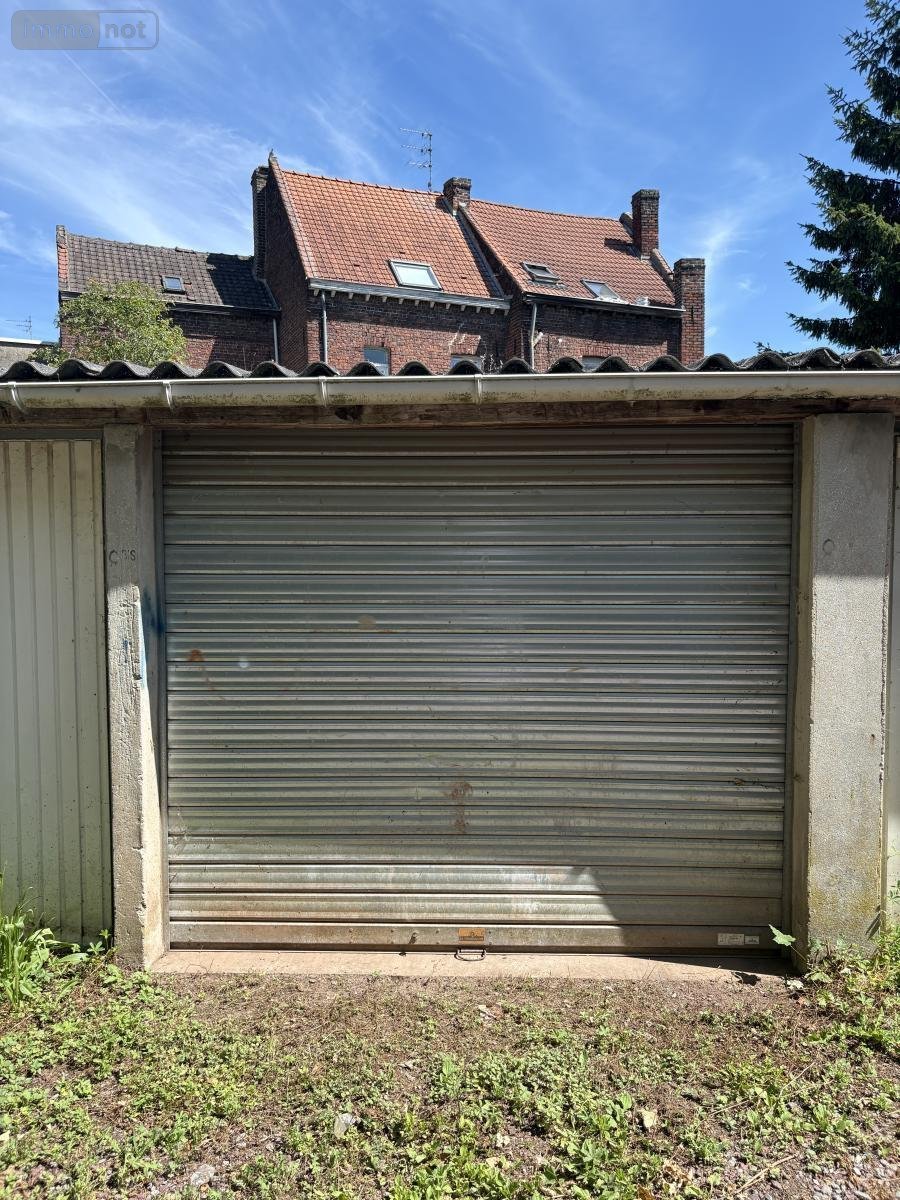 Garage et parking a vendre Hénin-Beaumont 62110 Pas-de-Calais 15 m2  8000 euros