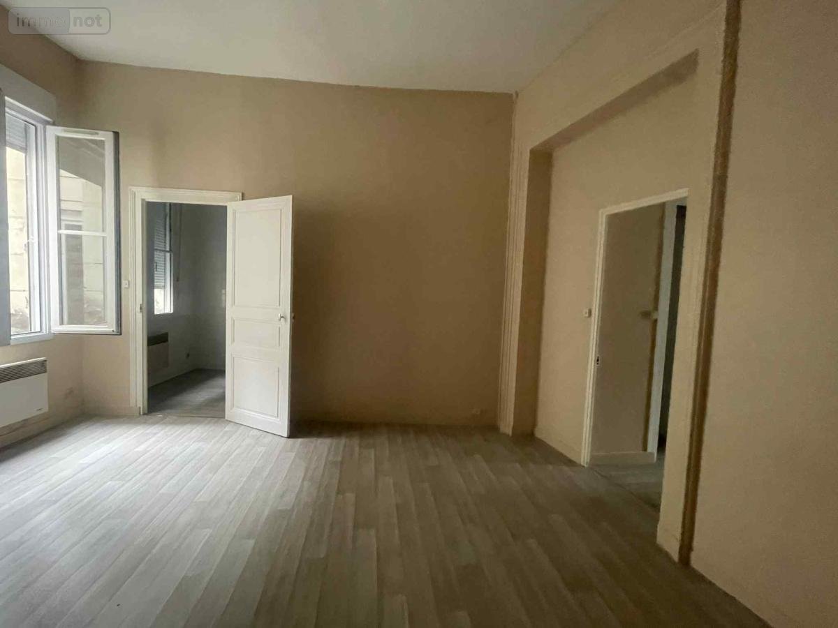 Appartement a vendre Saumur 49400 Maine-et-Loire 63 m2 3 pièces 115385 euros