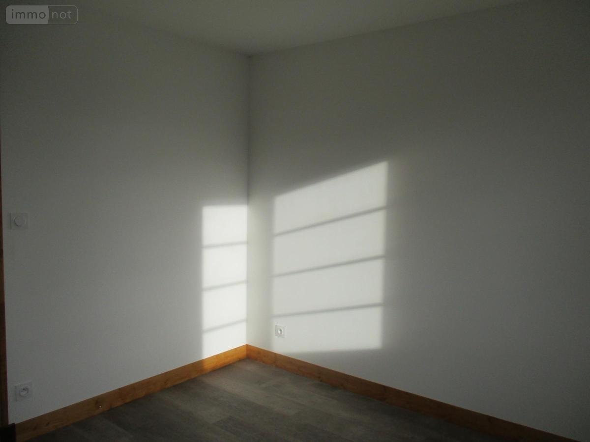 Location appartement Brionne 27800 Eure 54 m2  638 euros