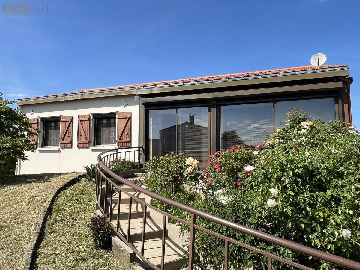 Maison a vendre Mouzeuil-Saint-Martin 85370 Vendée 87 m2 4 pièces 166900 euros