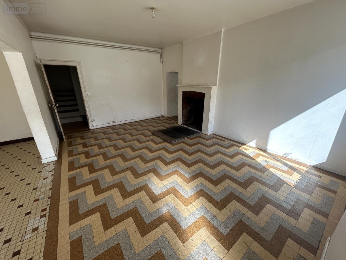 Maison a vendre Commer 53470 Mayenne 174 m2  141075 euros
