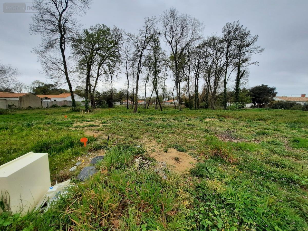 Terrain a batir a vendre Saint-Hilaire-de-Riez 85270 Vendée 816 m2  172330 euros