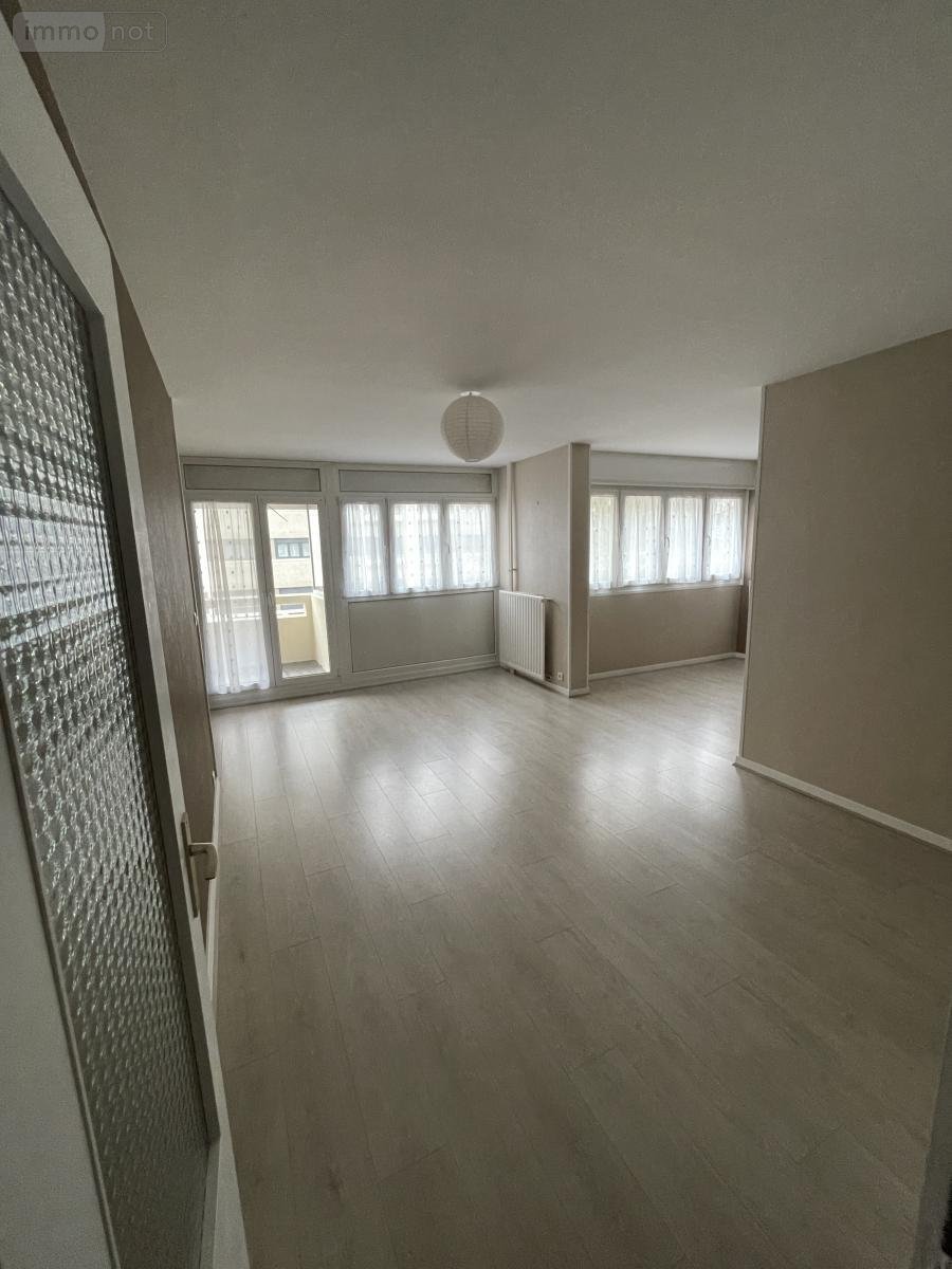 Location appartement Amiens 80000 Somme 86 m2 3 pièces 844 euros