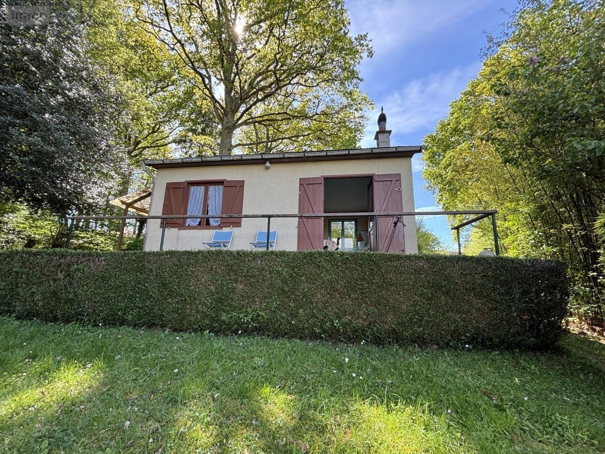 Terrain a batir a vendre Saint-Antoine-du-Rocher 37360 Indre-et-Loire 1748 m2  85600 euros