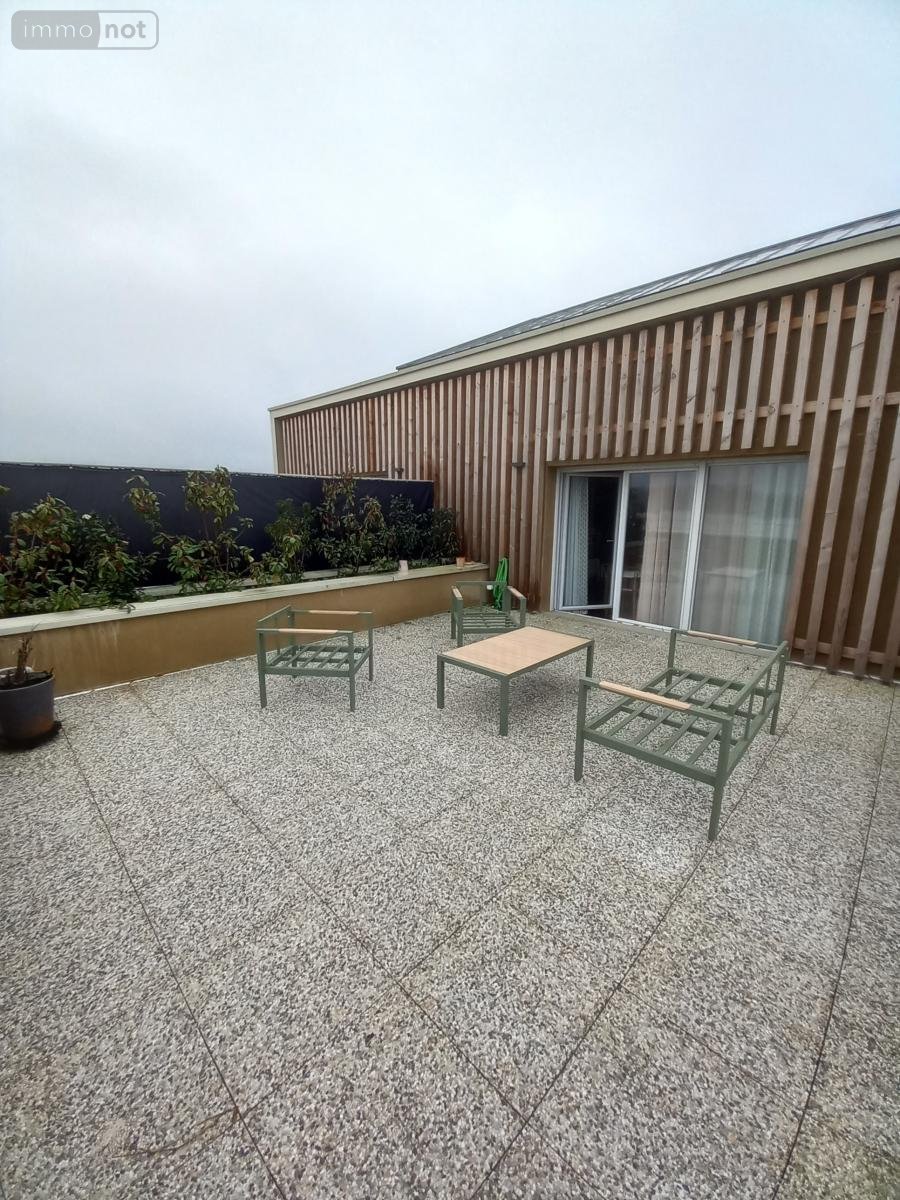 Location appartement Montlouis-sur-Loire 37270 Indre-et-Loire 97 m2 4 pièces 1400 euros