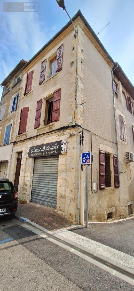 Immeuble a vendre Vic-Fezensac 32190 Gers 195 m2  109000 euros