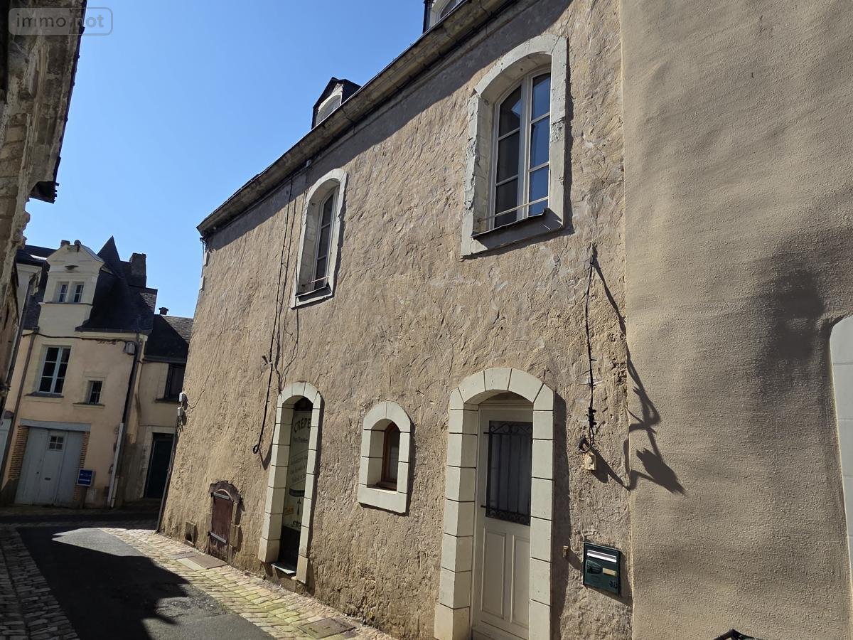 Immeuble a vendre Château-Gontier-sur-Mayenne 53200 Mayenne 85 m2  157500 euros