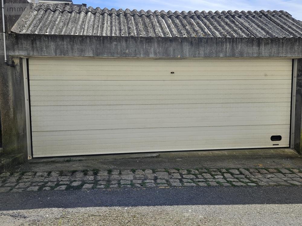 Garage et parking a vendre Pontivy 56300 Morbihan 32 m2  39500 euros