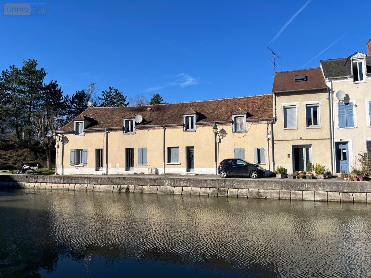 Immeuble a vendre Montargis 45200 Loiret 180 m2  293200 euros