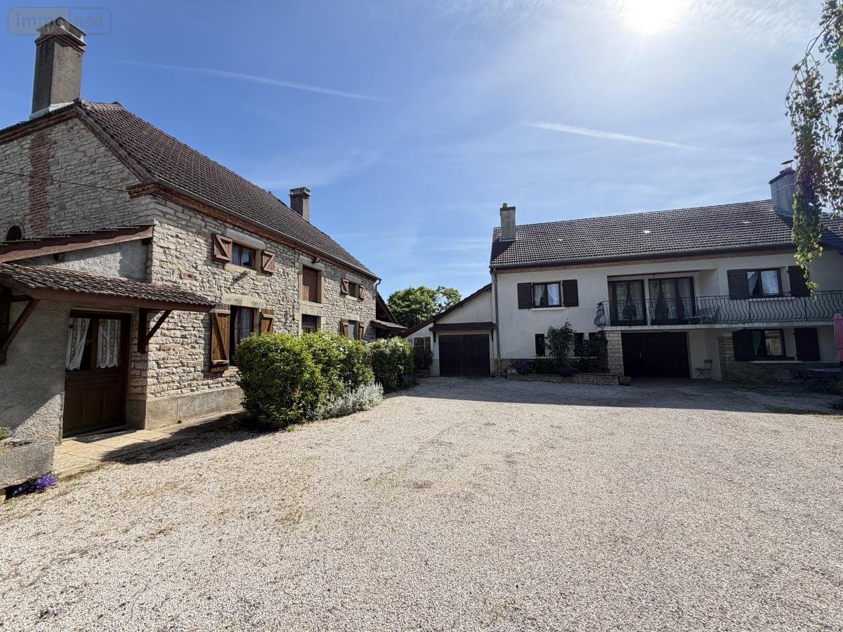Maison a vendre Saint-Usage 21170 Côte-d'Or 150 m2  367500 euros