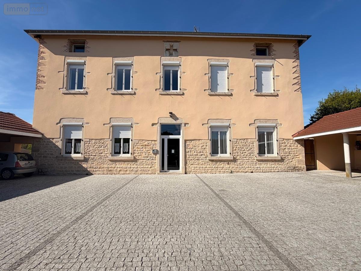 Location appartement Confrançon 01310 Ain 67 m2 3 pièces 780 euros